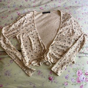 Brandy Melville Long Sleeve Top